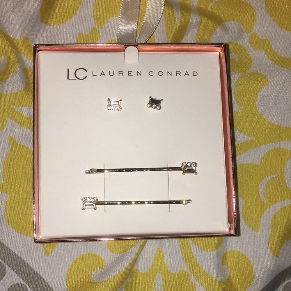 Earrings and hair pins